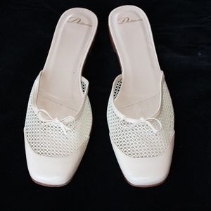 NEW w/Tags! Delman ivory woven leather slides